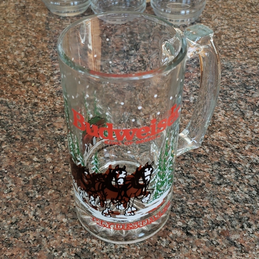 Budweiser glasses - Picture 3 of 3